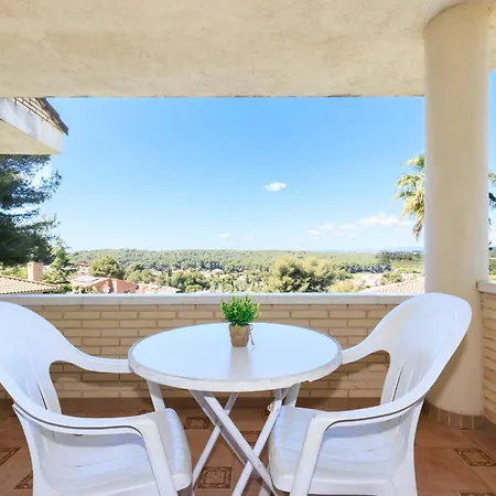 Goleta Villa